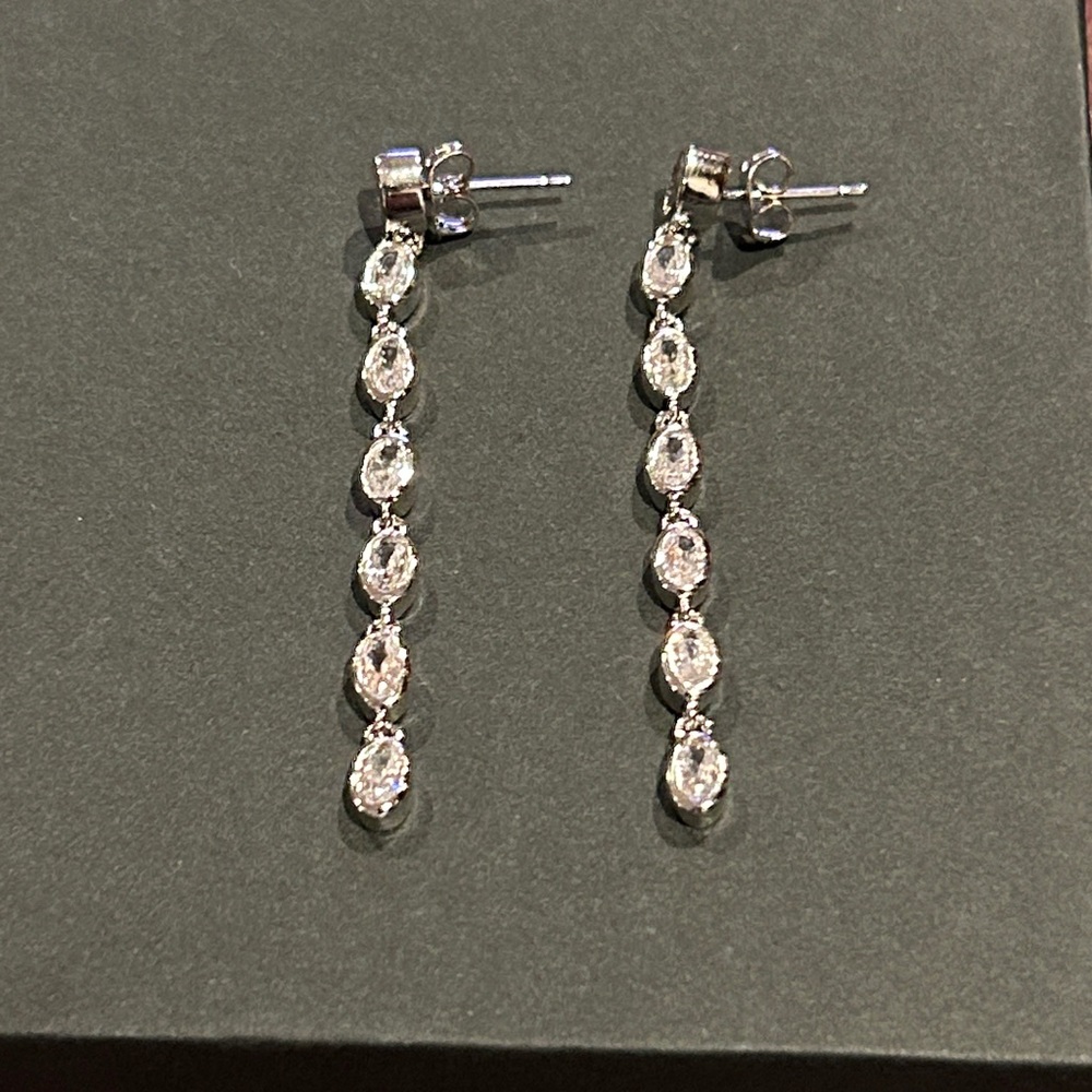 NWT Elegant CZ Silver Linear Bezel Set 2 Inch Teardrop “Tennis” Style Earrings - Picture 6 of 6